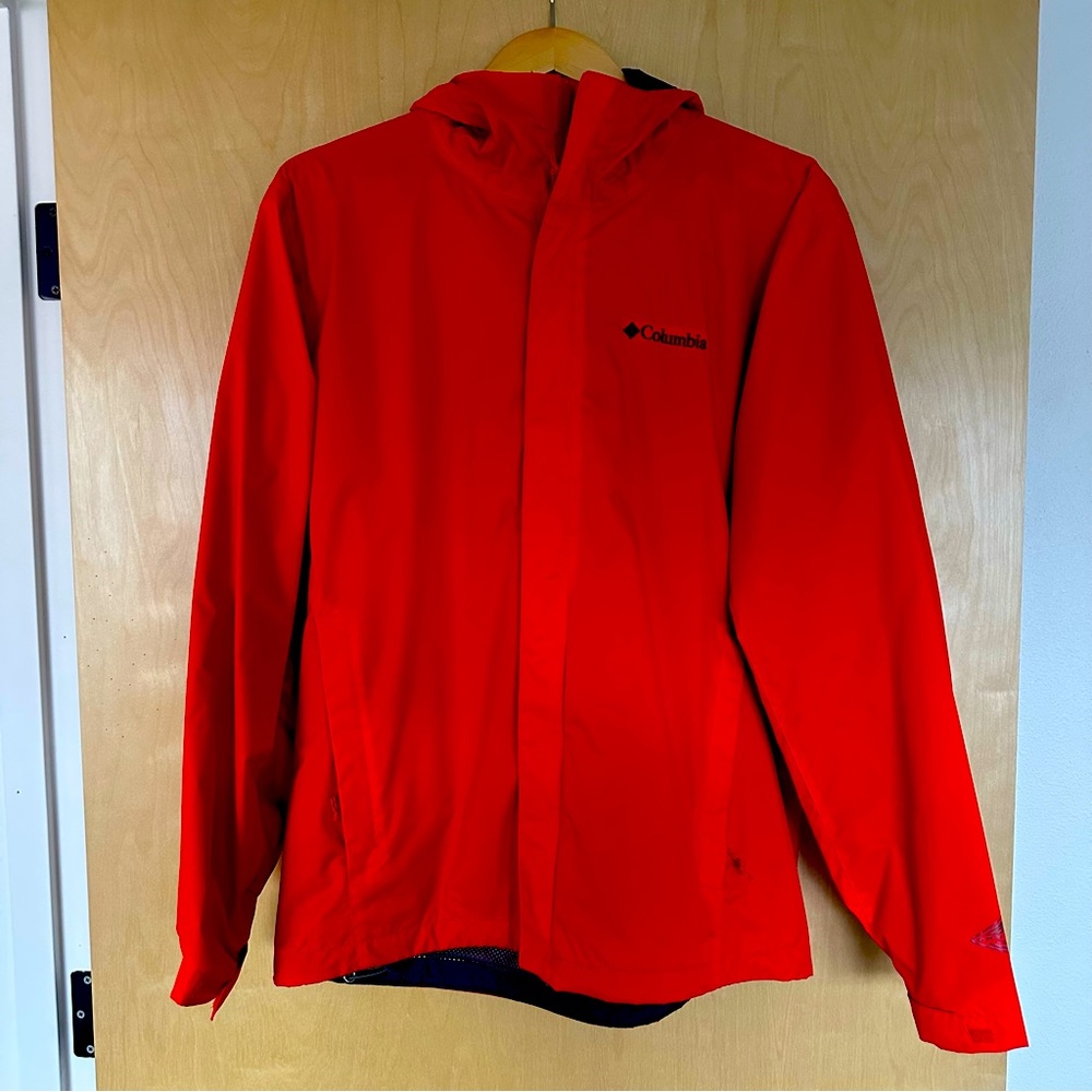 Columbia Omni-tech hooded zip up jacket. Men’s Medium